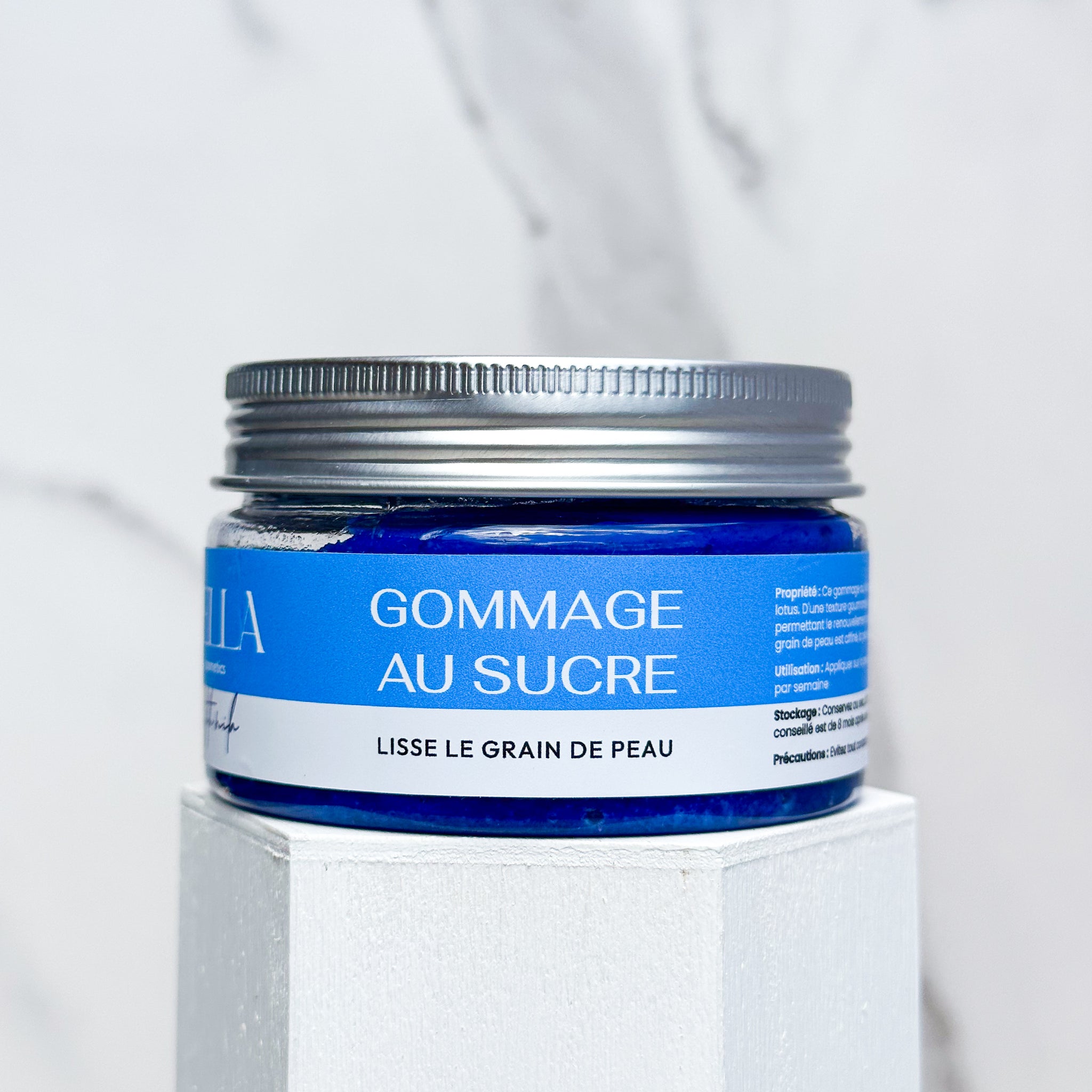 Un gommage au Nila gourmand pour exfolier sa peau en douceur.